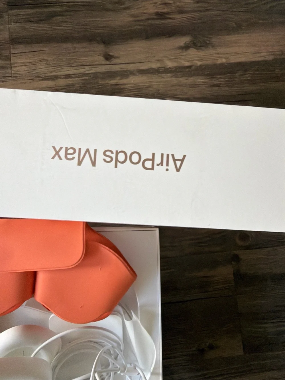 Apple AirPods Max Original Packaging and AIRPOD pro case - Pink Sand